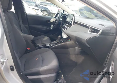 2021 Toyota Corolla Le z USA, uszkodzony, nr VIN 5YFEPMAE2MP222926